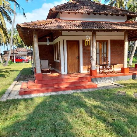 Riverlap Homestay Nileshwar Bagian luar foto