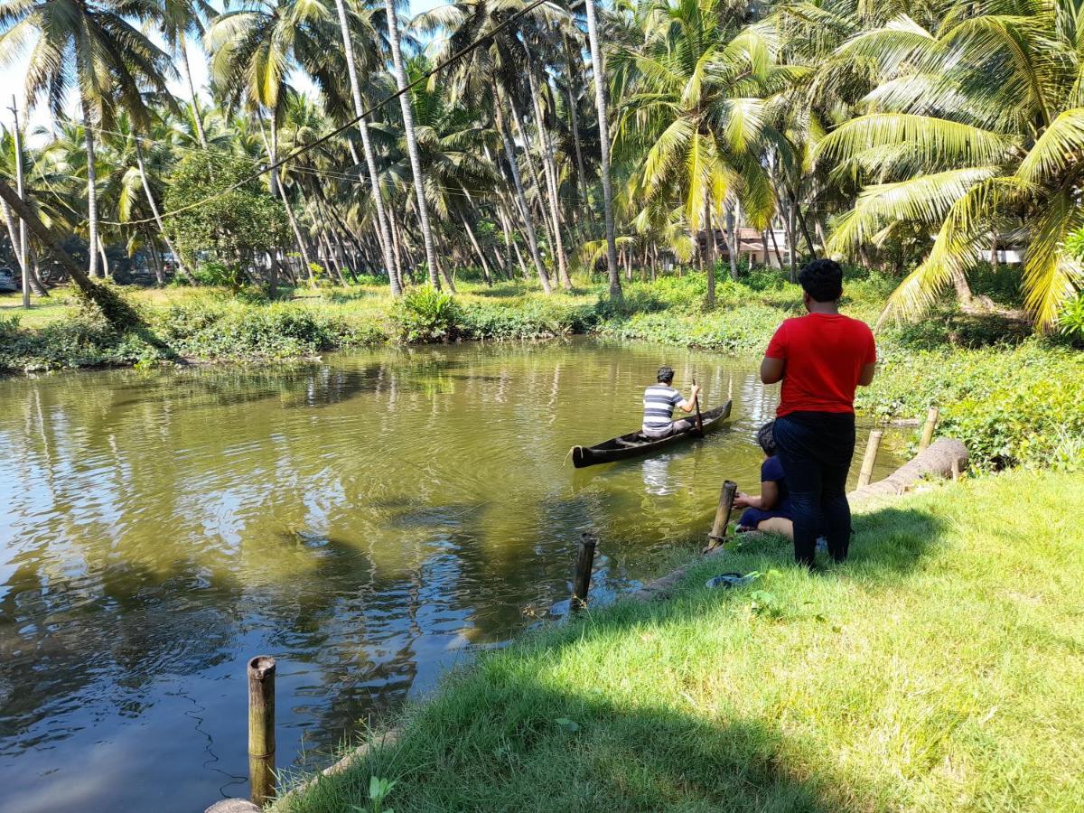 Riverlap Homestay Nileshwar Bagian luar foto