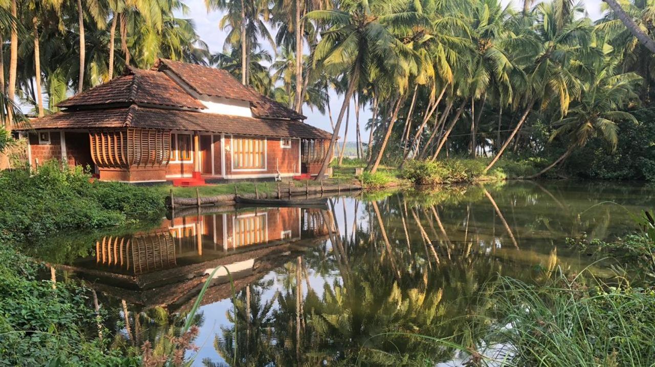 Riverlap Homestay Nileshwar Bagian luar foto